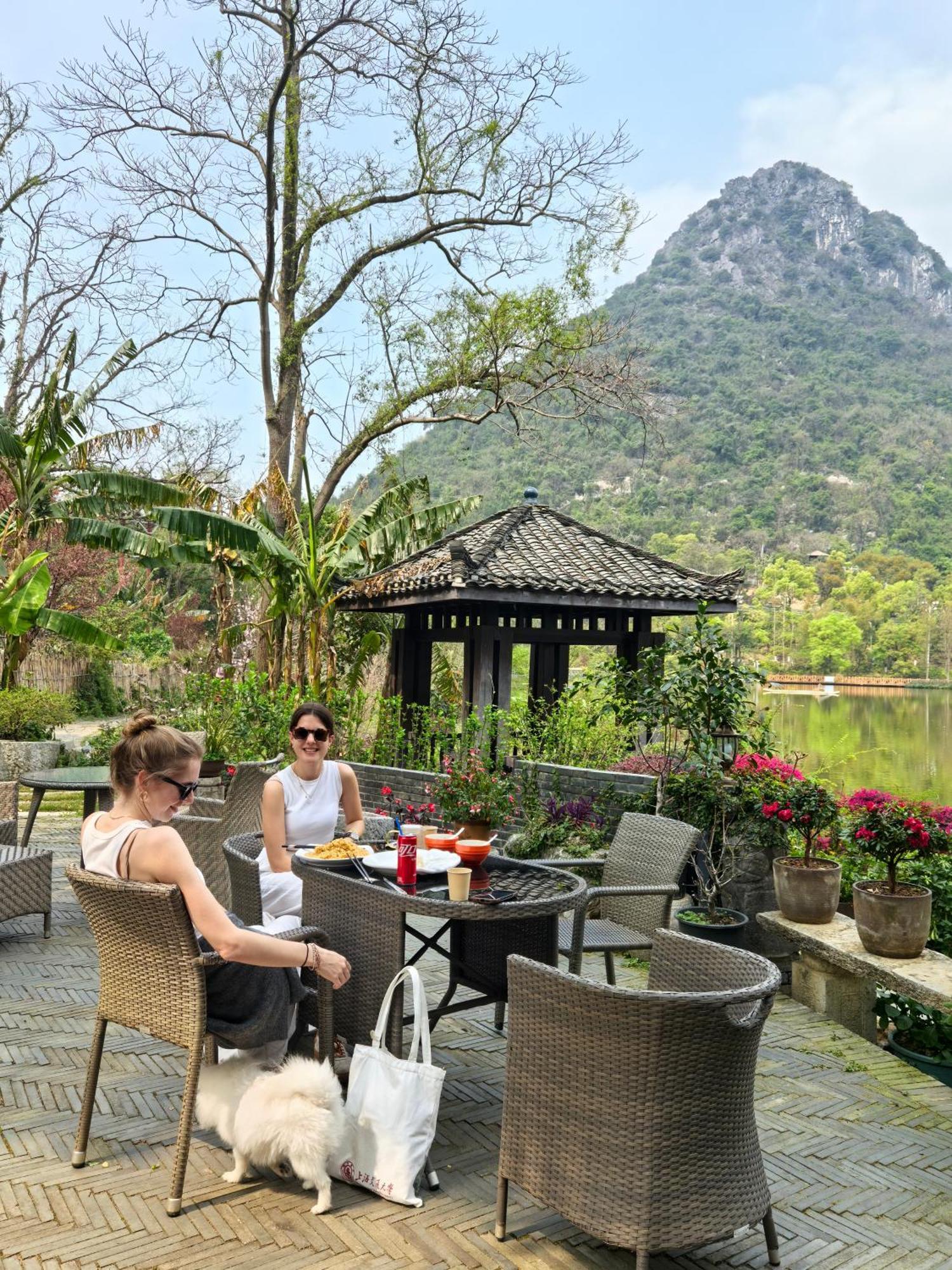 HeShe Hotel Guilin Buitenkant foto